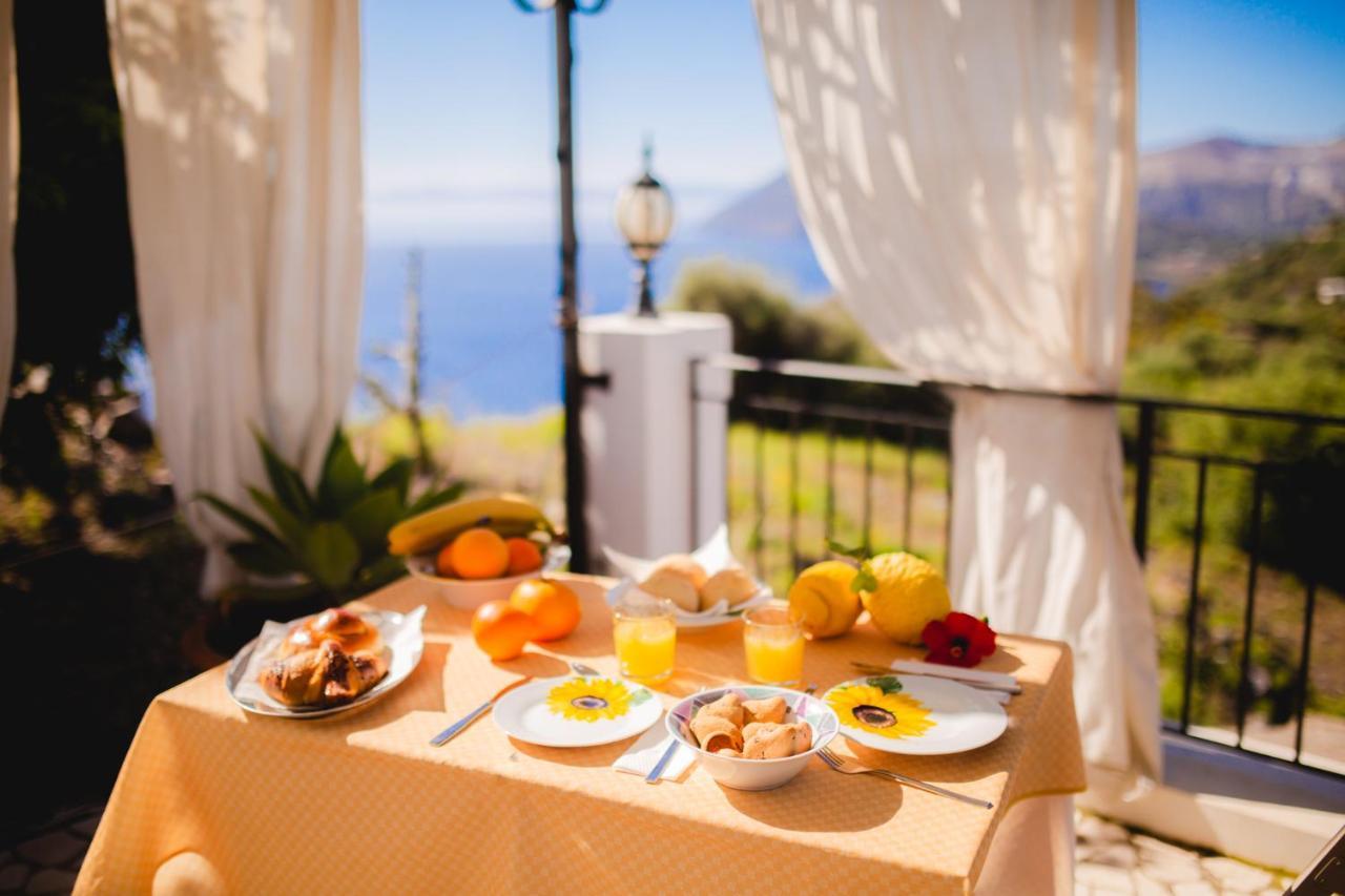 B&B Villa Maristella Lipari  Eksteriør bilde