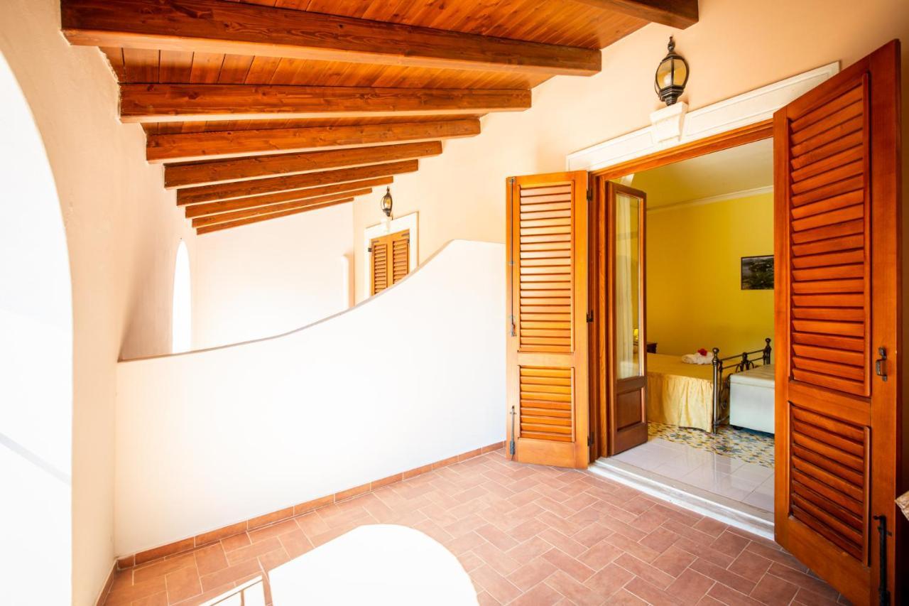 B&B Villa Maristella Lipari  Eksteriør bilde