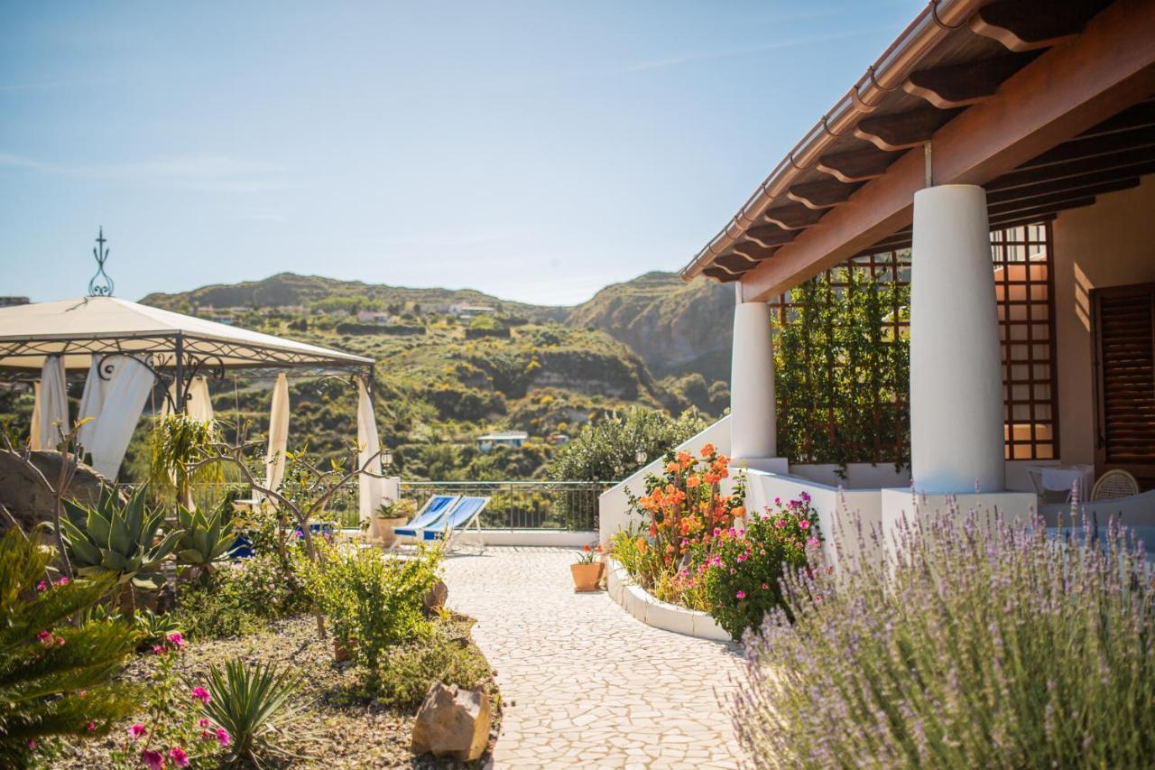 B&B Villa Maristella Lipari  Eksteriør bilde